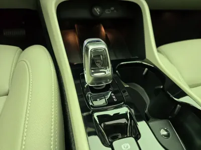 Volvo XC40 2025, 8467 км, за 43000000 KRW - фото 9