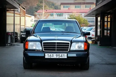 Mercedes-Benz E-Class 1995, 400000 км, за 18000000 KRW