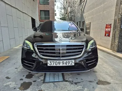Mercedes-Benz S-Class · 2020 год