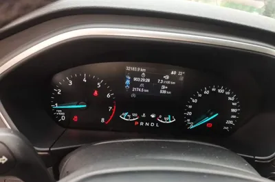 Ford Focus 2020, 32100 км, за 57381.66 CNY - фото 9