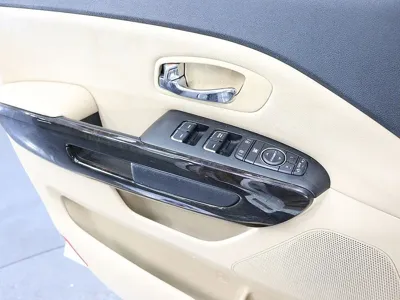 Kia Canival 2019, 173183 км, за 12900000 KRW - фото 11