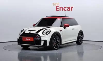 MINI Cooper · 2022 год