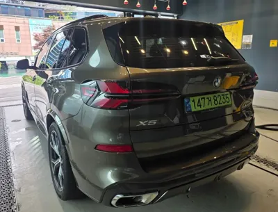BMW X5 2025, 22954 км, за 97440000 KRW