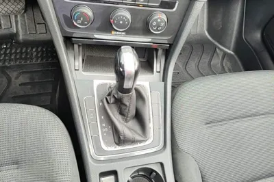 Volkswagen Golf 2018, 122400 км, за 62092.65 CNY - фото 16