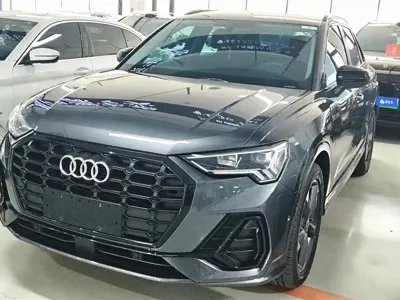 Audi Q3 · 2021 год