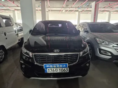 Kia Canival 2019, 261503 км, за 6300000 KRW
