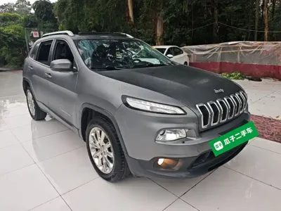 Jeep Cherokee (Import) 2015, 149400 км, за 30099 CNY