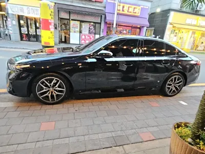 BMW 5-Series 2025, 34000 км, за 55000000 KRW