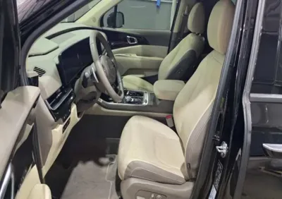 Kia Canival 2024, 31109 км, за 10800000 KRW