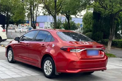 Toyota Corolla 2019, 61200 км, за 66076.26 CNY - фото 4