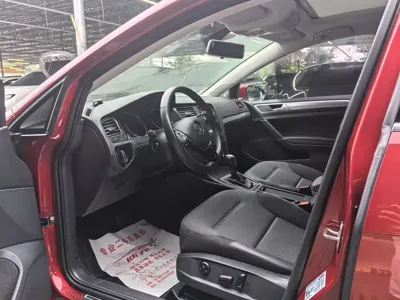 Volkswagen Golf 2019, 39000 км, за 58800 CNY