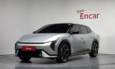 Kia EV4 · 2026 год