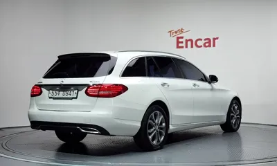 Mercedes-Benz C-Class 2016, 124778 км, за 14200000 KRW