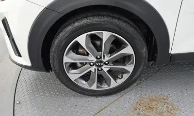 Kia Stonic 2019, 111039 км, за 9990000 KRW - фото 5