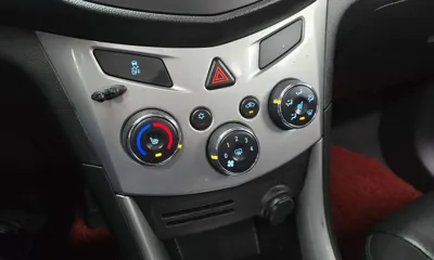 ChevroletGMDaewoo Trax 2015, 177095 км, за 3500000 KRW - фото 17