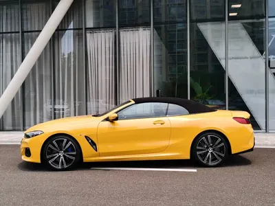 BMW 8 Series 2025, 3800 км, за 769900 CNY