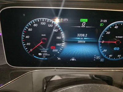 Mercedes-Benz EQC 2020, 38900 км, за 125686.82 CNY - фото 13