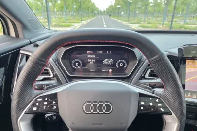 Audi Q4 e-tron 2023, 37500 км, за 145986.39 CNY - фото 24