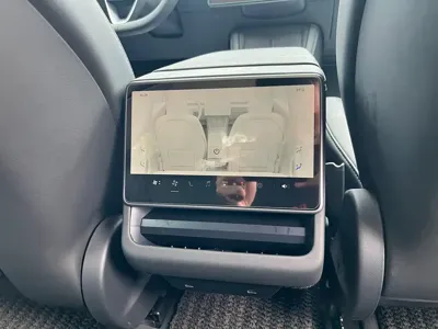 Tesla Model 3 2024, 45000 км, за 172500 CNY - фото 14