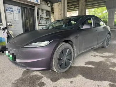 Tesla Model 3 · 2024 год
