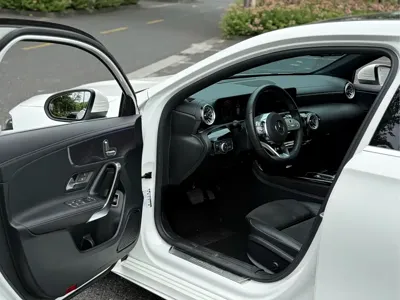 Mercedes-Benz A-Class 2021, 56000 км, за 95000 CNY