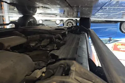 Land Rover Discovery 2018, 97900 км, за 203721.54 CNY - фото 37