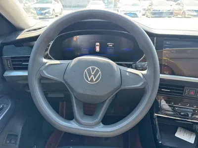Volkswagen 帕萨特插电混动 2022, 65800 км, за 91199 CNY - фото 16