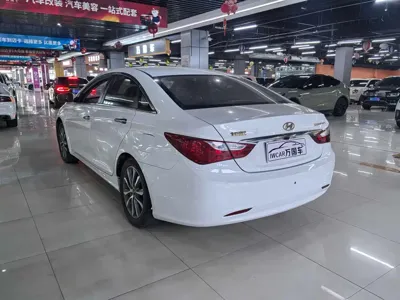 Hyundai Sonata 2014, 164000 км, за 17900 CNY - фото 8