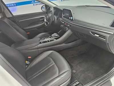 Hyundai Sonata 2022, 52300 км, за 15200000 KRW - фото 9