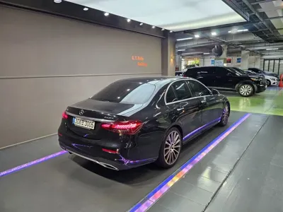 Mercedes-Benz E-Class 2021, 84978 км, за 36900000 KRW