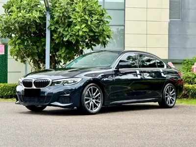 BMW 3 Series · 2022 год