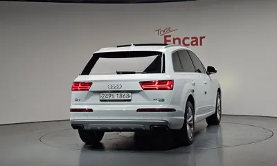 Audi Q7 2019, 79962 км, за 30500000 KRW