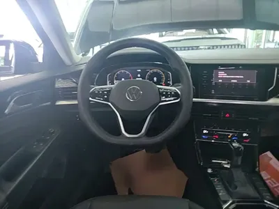Volkswagen Passat 2024, 25400 км, за 121300 CNY - фото 11