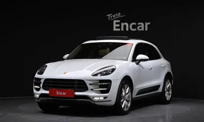 Porsche Macan · 2014 год