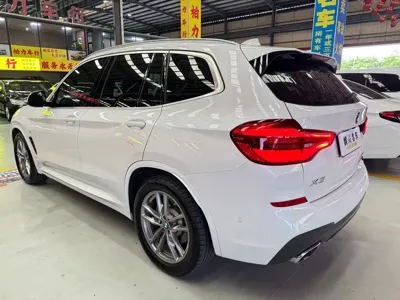BMW X3 2021, 110000 км, за 139800 CNY