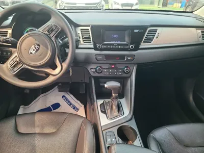 Kia Niro 2018, 143557 км, за 9700000 KRW - фото 12