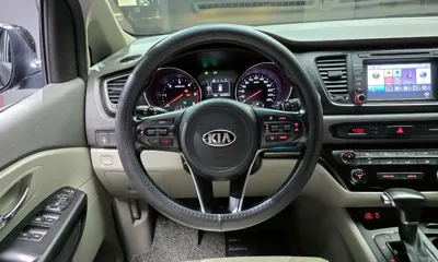 Kia Canival 2018, 191952 км, за 8600000 KRW - фото 12