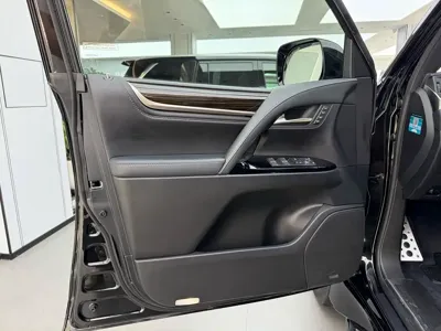 Lexus LX 2019, 88000 км, за 1269800 CNY - фото 17