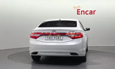 Hyundai Grandeur 2012, 138370 км, за 3700000 KRW