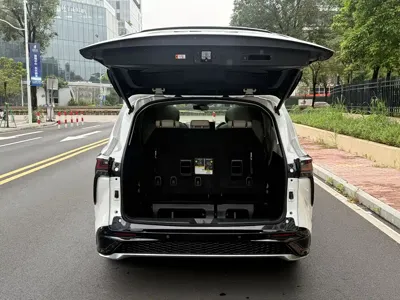 Toyota Granvia 2024, 40000 км, за 246500 CNY - фото 7
