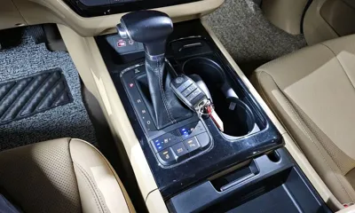 Kia Canival 2017, 153314 км, за 14000000 KRW - фото 9