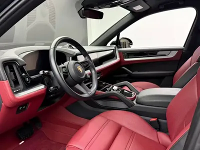 Porsche Cayenne 2024, 25000 км, за 658000 CNY - фото 10