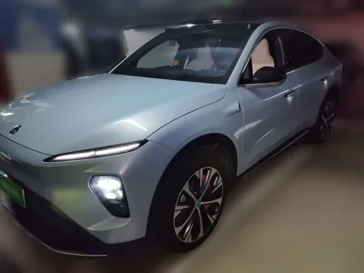 Nio EC7 · 2023 год