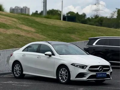 Mercedes-Benz A-Class 2021, 56000 км, за 95000 CNY