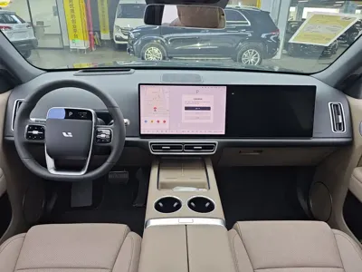 Li Auto Li L6 2026, 800 км, за 212800 CNY - фото 8