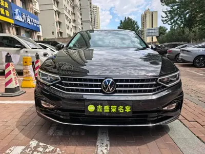 Volkswagen Magotan 2024, 40000 км, за 125000 CNY