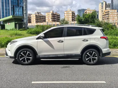 Toyota RAV4 2017, 93000 км, за 63800 CNY - фото 17