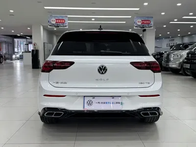 Volkswagen Golf 2022, 29000 км, за 89800 CNY