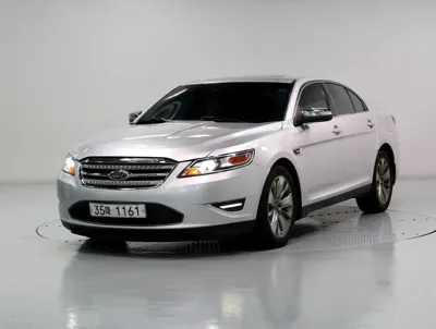 Ford Taurus · 2011 год