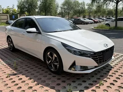 Hyundai Elantra 2022, 34000 км, за 91800 CNY